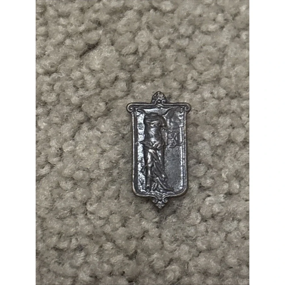 Public School Athletic League PSAL Winged Victory of Samothrace Lapel Pin